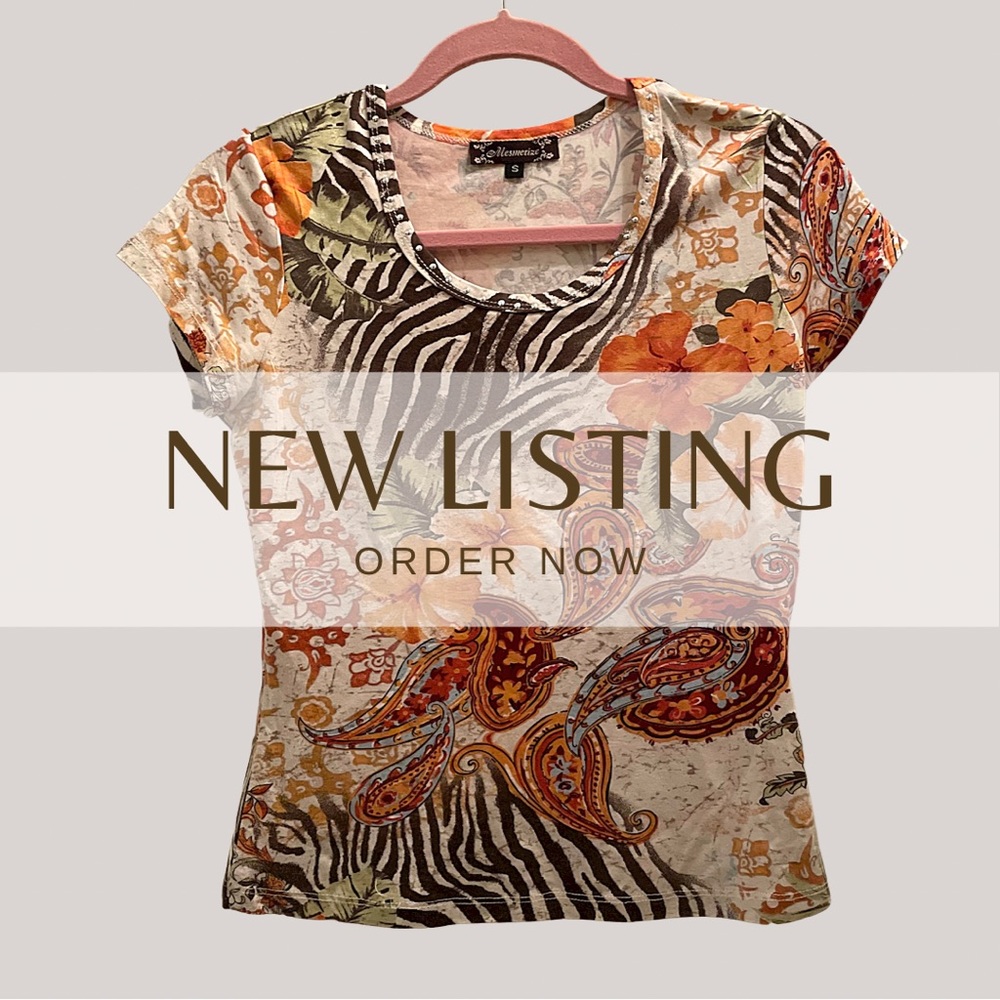 Mesmerize Women’s Tropical Animal Print Top Size Small